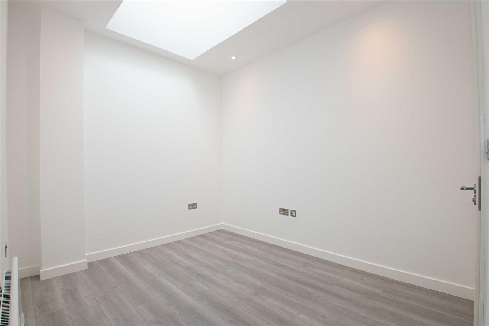 17 Capital Drive, Linford Wood, Milton Keynes